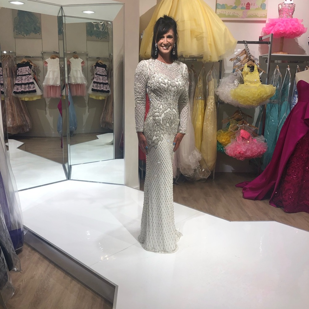 Sherri Hill White Long Sleeve Dress